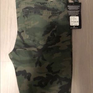 Brand new with tag on true religion Jean size 27